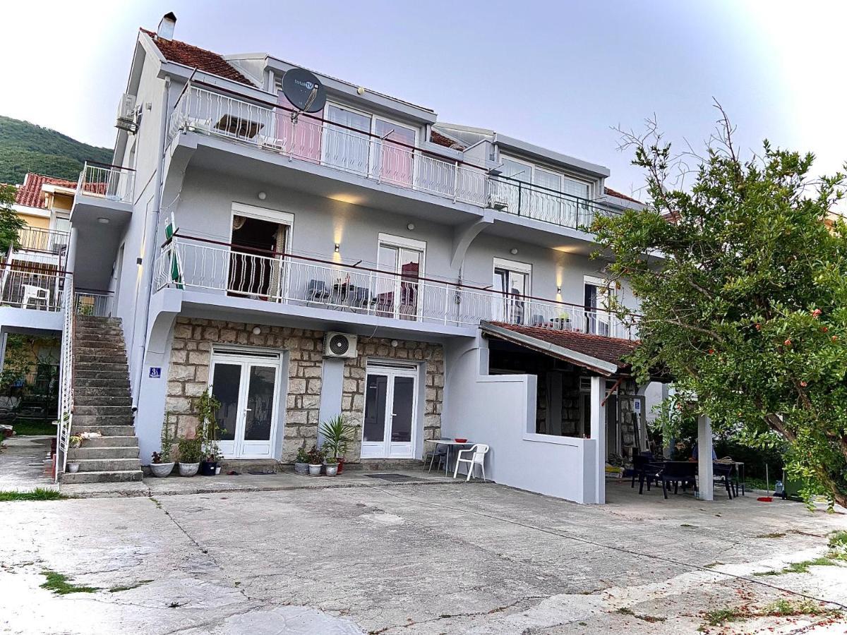 Banicevic Apartmani Ðenovići Exterior foto